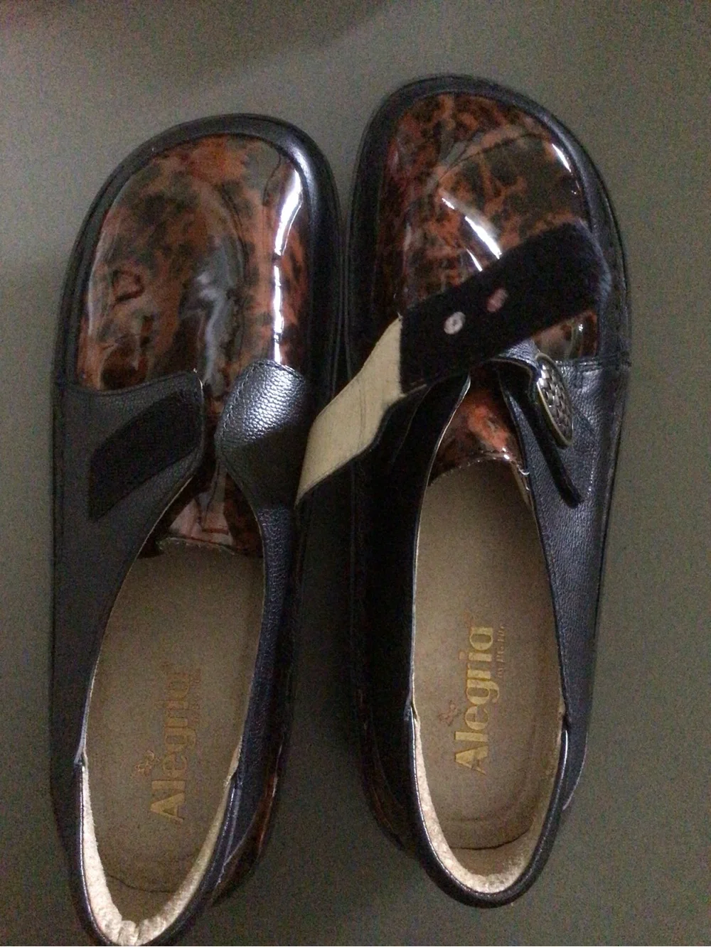Alegria Black and Brown Tortoiseshell Slip-On Loafers